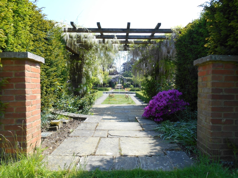 Stoke Poges Memorial Gardens